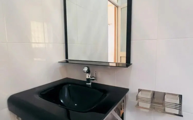 Zotel leisure courts kisigula