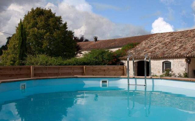 Gite Guillot - hameau calme 8km de Jonzac