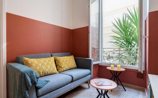 Cosy and Trendy 3 Bedrooms train station and tramway