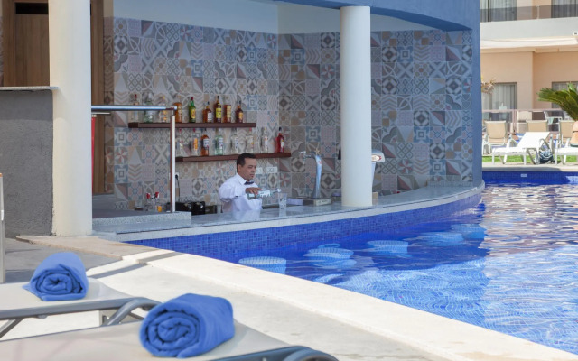 Viva Palma Nova Aparthotel