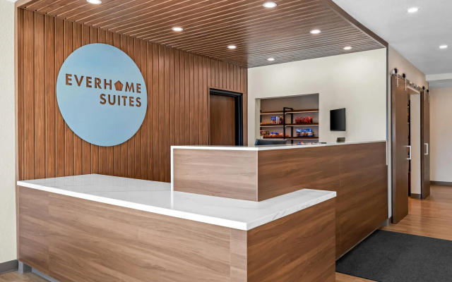 Everhome Suites Rochester Greece