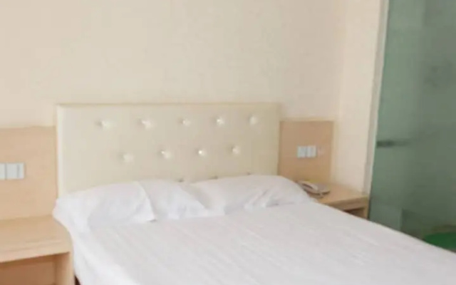 Hangzhou Woju Express Hotel (Xiasha Media Store)