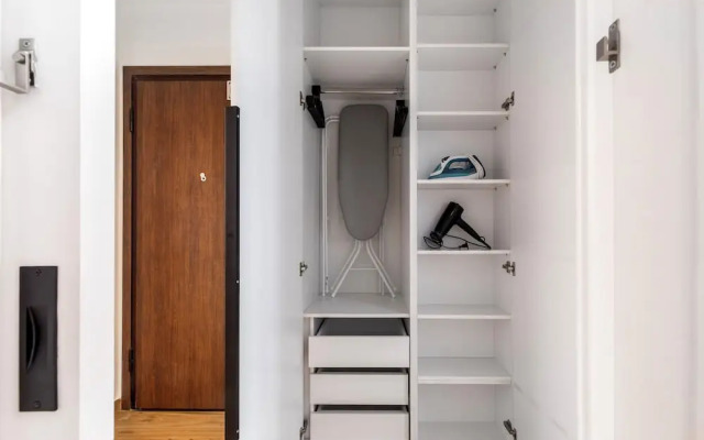 Viora Stunning Deluxe Studio in Athens