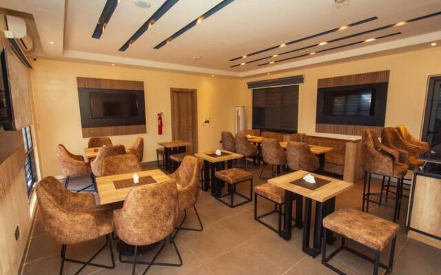 Bedex Hotel And Suite