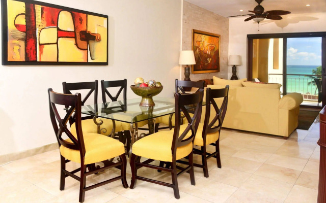 Residencia El Faro by Rentals Your Way
