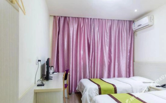 Runjia Chain Hotel Xi'an Lepo Subway Station