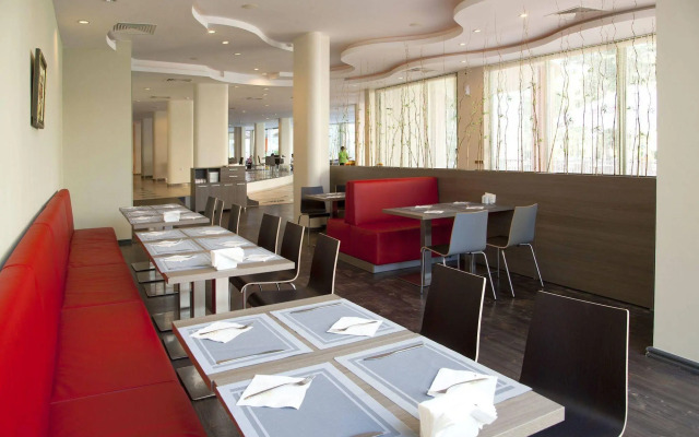 MPM Kalina Garden Hotel