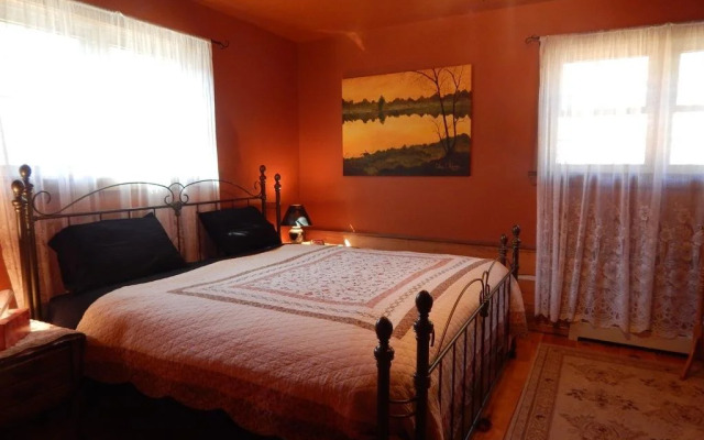 MoonStone Bed and Breakfast