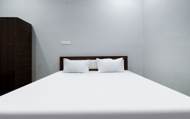 OYO 45931 Hotel Ganesham