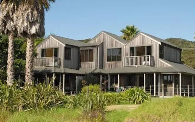 Pawhaoa Bay Villas