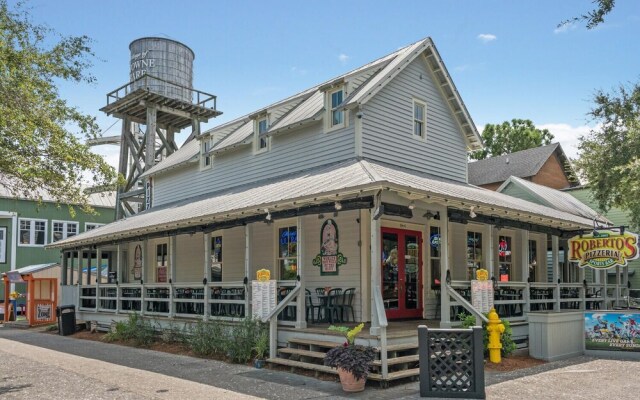 Sandestin Market Street