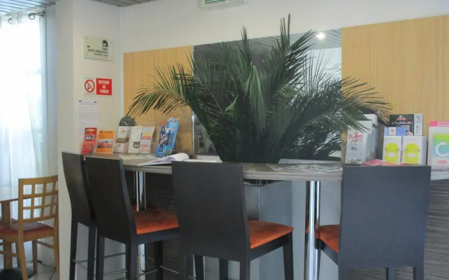 Kyriad Montpellier Centre - Antigone