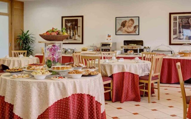 IH Hotels Firenze Business