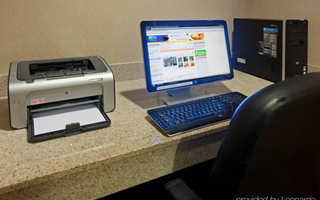 Holiday Inn Express Hotel & Suites Tilton - Lakes Region by IHG