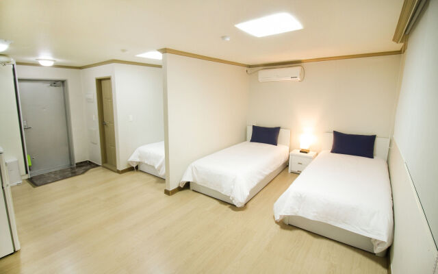 iam Residence and Guesthouse