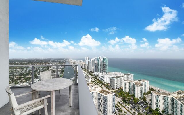 Hyde Beach House Private Suites