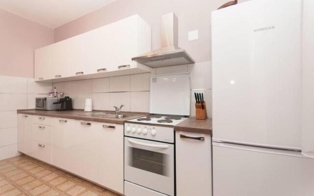 Apartment Dama-10m from beach