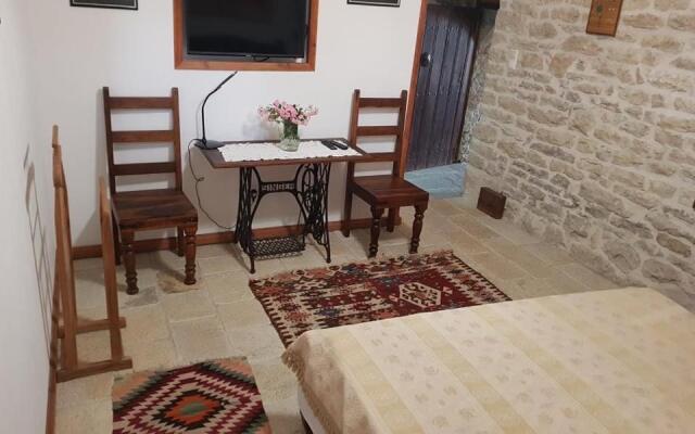 Konaku Guest house