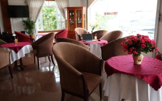 Pearl Service Apartment