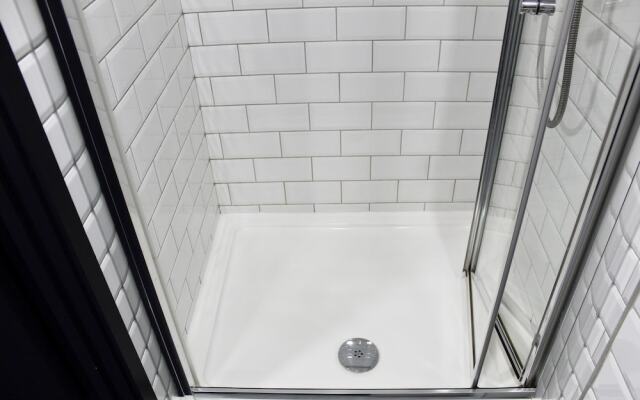 The Mini Hotel -Birmingham City-FREE BREAKFAST