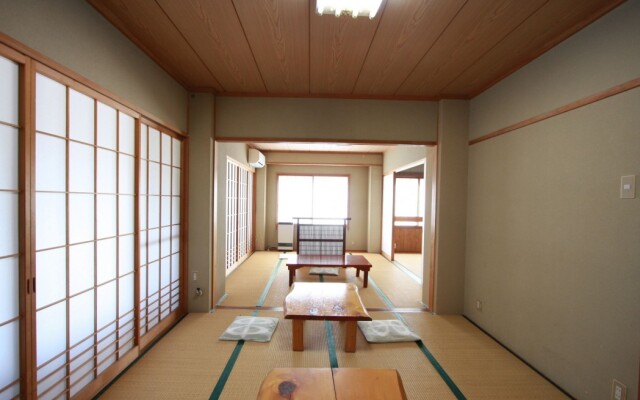 Nozawaonsen Azegamikan