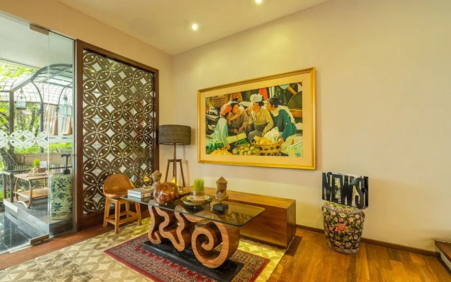 Capital O 852 The Silk At Dago