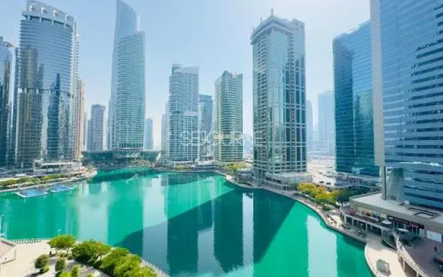 DA86 Well Design Studio in Dubai Arch tower