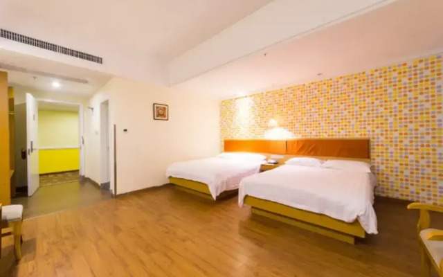 Homeinn Hotel (Yangjiang Yangdong Western Coastal Expressway Entrance)