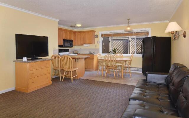 Surf Motel and Gardens