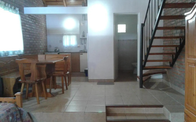 Hosteria y Cabañas Los Mimbres