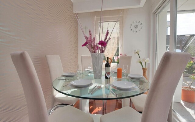 Awesome Home in Crikvenica With Wifi and 4 Bedrooms