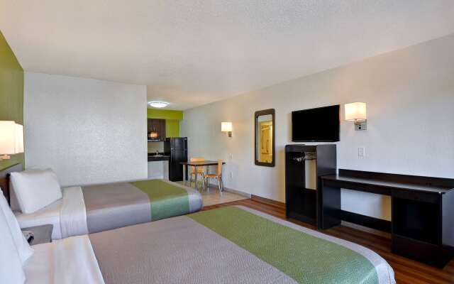 Motel 6 Destin, FL