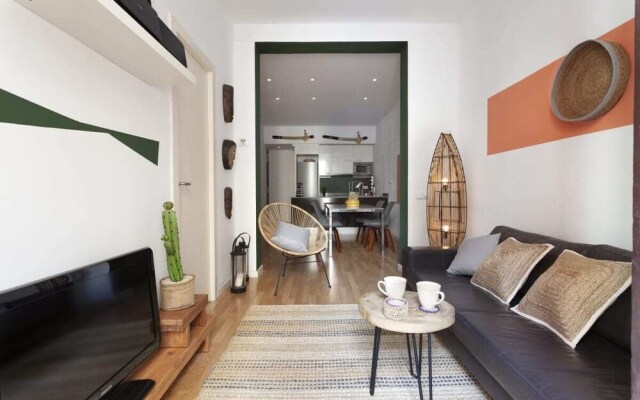 Centric 2 Bedroom Apartment With a Private Lovely Terrace