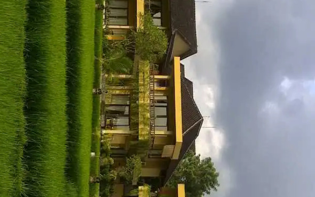 Sri Bungalows
