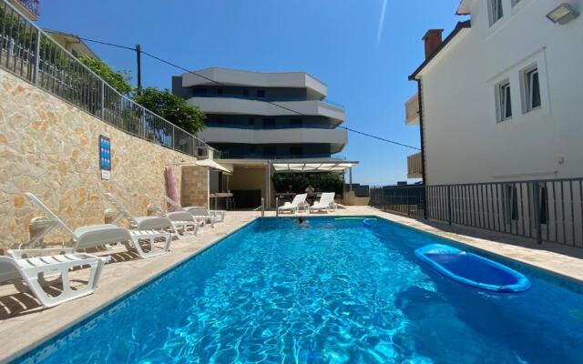 Apartments Toni 2000