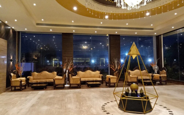 Solitaire Hotel and Resort