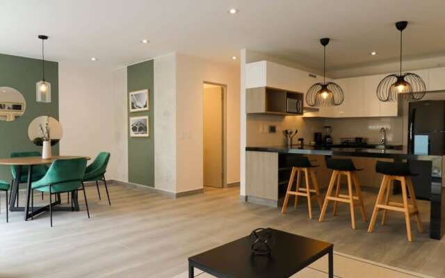 w Unique 2BR With Balcony in Miraflores