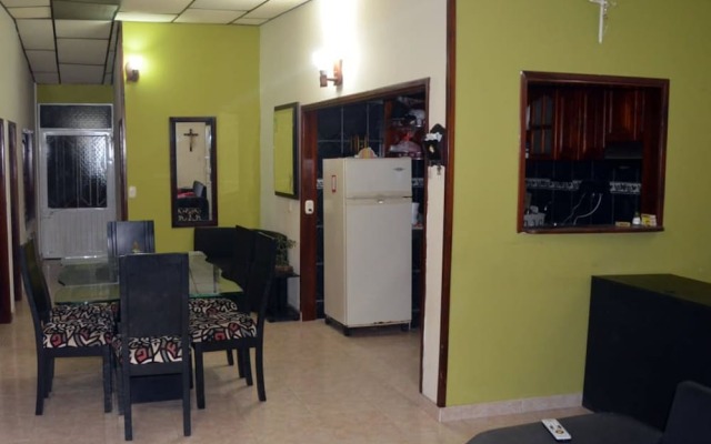 Mayleen Colonial Hotel