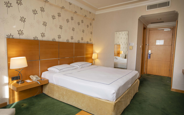 Anemon Grand Manisa Hotel