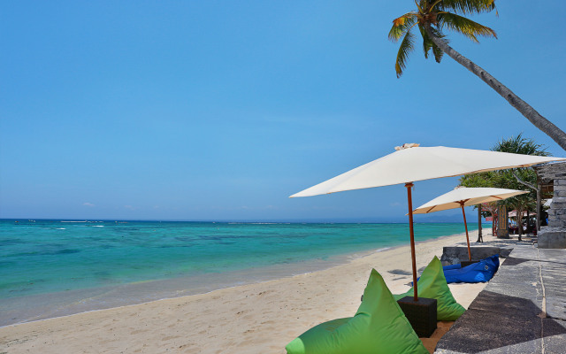 Lembongan Beach Club and Resort