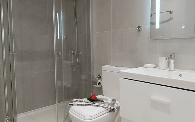 Larvella Estia Luxury Suites
