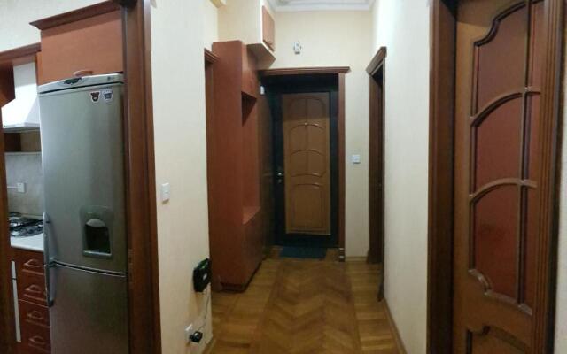 Deluxe Formula Apartment on Nizami Street