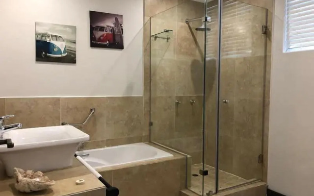 Dolphins Guest House