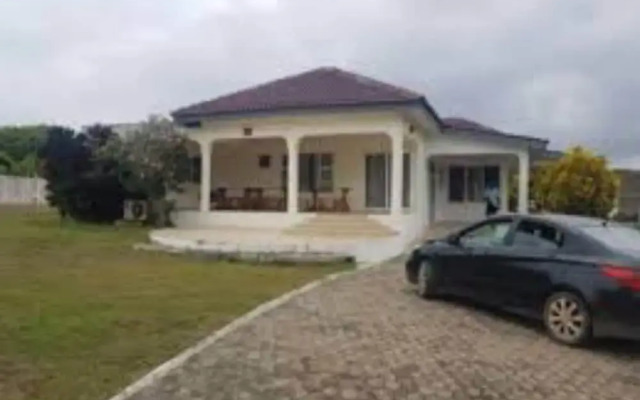 Luxurious Sunset Hotel in Kumasi