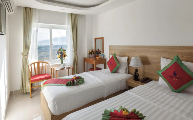 Siren Flower Hotel