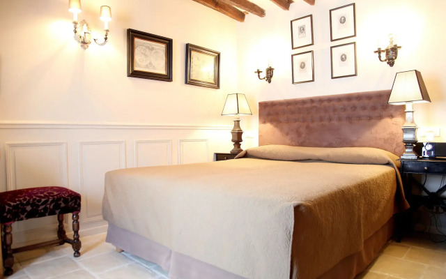 Hotel Saint-Louis en L'Isle - Notre-Dame