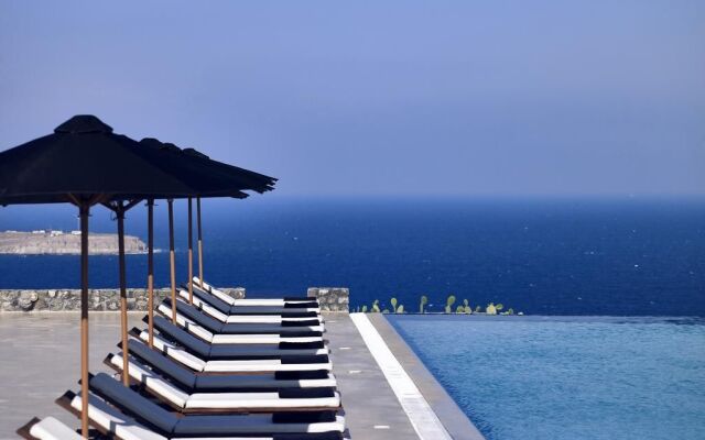 Santo Pure Oia Suites and Villas