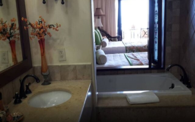 2 BD Family Suite at Cabo San Lucas