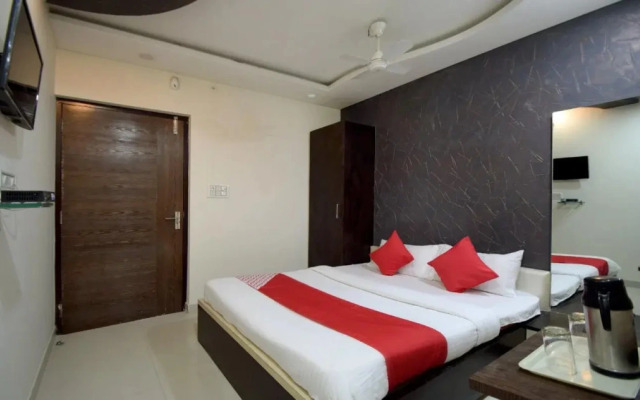The Royal Inn by OYO Rooms