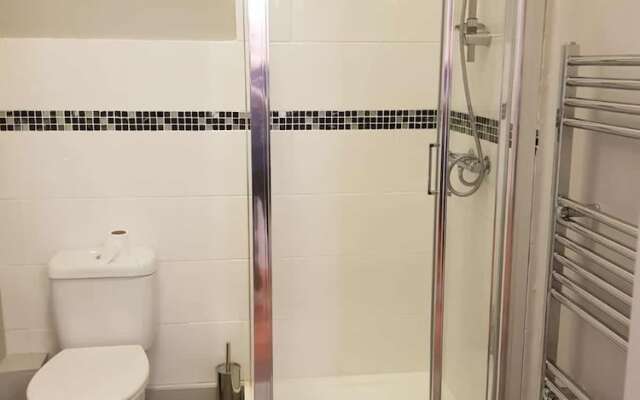 Tourian Lounge Hotel